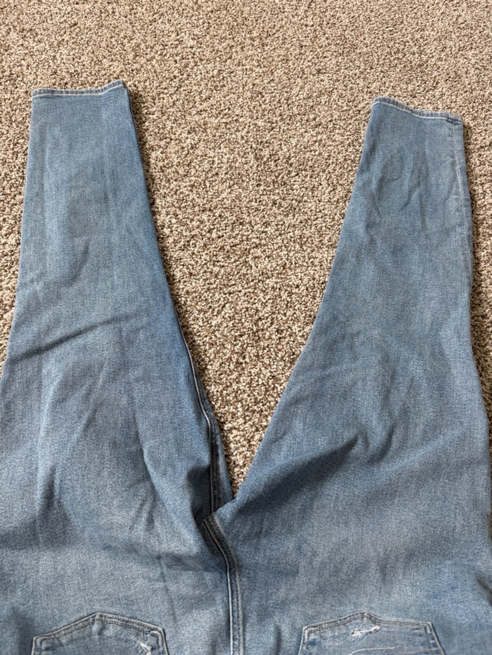 American Eagle Outfitters Light Blue Distressed Curvy Mom Jeans - Picture 4 of 7
